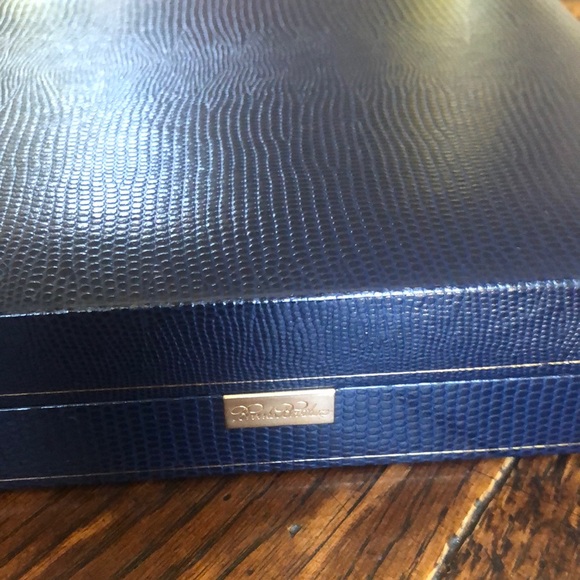 Brooks Brothers Pearl Necklace - Picture 4 of 5